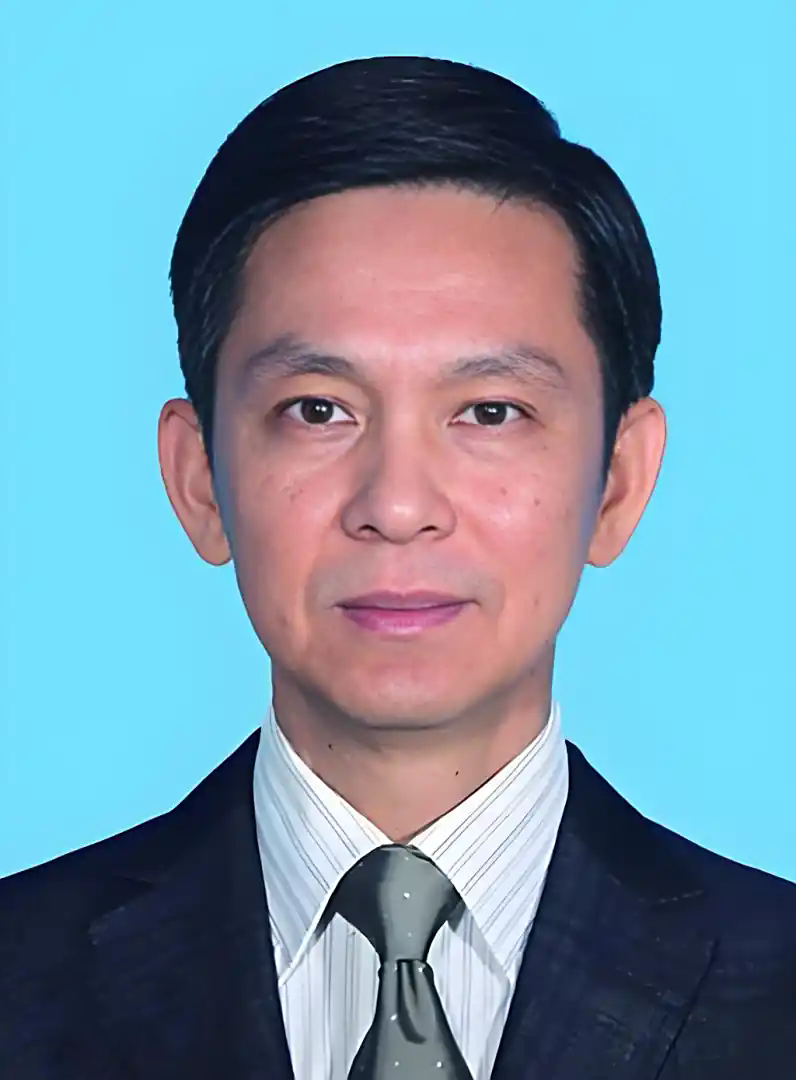 何家英国画